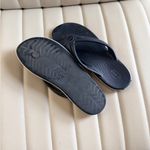 Crocs  Flip Flops Womens 8 Iconic Comfort Slip On Shoes Photo 1