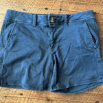 American Eagle blue stretchy normcore size 4 midi shorts Photo 0