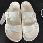 LuffyMama White Glitter Sandals in 9 NWT Photo 0