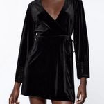 ZARA BLACK VELVET MINI DRESS Photo 0