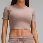 Lululemon Hold Tight Straight Hem Cropped T-shirt Photo 0