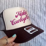 Makin’ cowboys cry country trucker hat Multiple Photo 1
