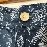 Jachs Girlfriend  Dark Blue Floral Leaf Printed Shorts Large Photo 2