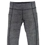 Lululemon  Pace Rival Crop Leggings‎ Capri Pocket Black Pattern Mesh Women's Sz 4 Photo 2