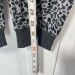 Old Navy NWT Tall Vintage Street Animal print jogger Gray sweatpant medium Photo 6