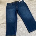 Liz Claiborne Sara Flexi Mid Rise Plus Capris Photo 5