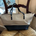 Kate Spade New York
SAWYER STREET MAXI COLORBLOCK TOTE
Regular price $288.00 Photo 3