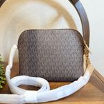 Michael Kors MK JET Set Travel Dome Medium Crossbody Bag Photo 4