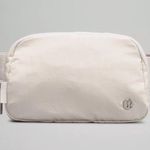 Lululemon WHITE Everywhere Belt Bag Ext Strap NWT sold out Photo 0