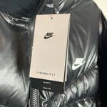 Nike | Women’s Black Therma Fit Down Filled Puffer Loose Fit Coat Size XL NWT Photo 3