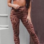 Balance Athletica Vitality Storm Pant Leggings in Desert Size Medium Photo 0