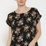 Forever 21 Floral Print Blouse Top Black Short Sleeve Casual Flowy Work Small Photo 0
