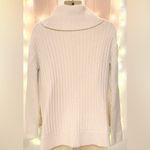 Ann Taylor  Women's Cream Turtleneck Sweater size medium Photo 1