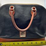 Dooney & Bourke black pebbled leather vintage tote bag serial number J7990553 Photo 6