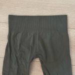 Gymshark  Everyday Seamless Leggings - Teal  Photo 4