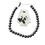 Faux pearl necklace and earring set Gray Photo 1