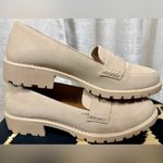 DV by Dolce Vita Carley Loafers Women’s Size 8.5 Beige Faux Leather Slip Photo 4
