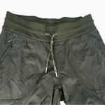 The North Face Ladies Capri Performance Wear Pants Black Size Small Photo 1