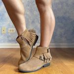 Minnetonka brown moccasin boots with fringe Photo 0