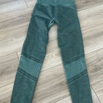 Celebrity Pink NWOT Pink Active Green‎ Seamless Sculpting High Waisted Leggings Size Medium Photo 0
