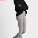 Uniqlo  heattech ultra stretch printed legging pants size S Photo 0