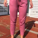 Nike Women Joggers Photo 1
