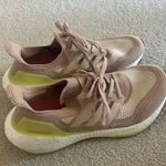 Adidas  Women’s Ultraboost Shoes Photo 0