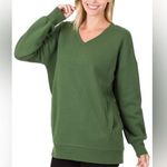 Zenana Outfitters Women Basic Relaxed Long Sleeve V-Neck Sweatshirts w/Side Pockets Green Photo 0