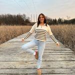 SheIn High Rise Cross Waist Straight Jeans Photo 6