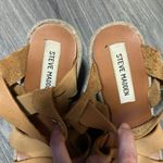 Steve Madden Genesis tan wedge sandal size 7.5 Photo 6