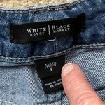 White House | Black Market Women's Noir Bermuda Denim Shorts - Size 4 - VGUC Photo 2