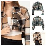 HYFVE Size Medium Cropped Plaid Flannel Shacket Jacket Teal Tan Back Buttons Photo 1