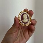 Vintage Gold and White Cameo Brooch Photo 3