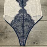 Victoria's Secret Victoria’s Secret V Wire Beige And Blue Lace V-String Teddy Bodysuit Size Medium Photo 3