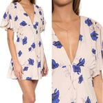 Free People Free People Drapey Shirred Shoulders Melanie Dress in Pearl Combo Floral Size 6 Photo 5