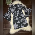 Badgley Mischka Belle  Bell Sleeved black and grey floral Jacquard dress sz 6 Photo 7
