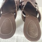 Clarks  Women’s Artisan Collection Leather Sandal Heels Size 8 Brown Excellent Photo 4