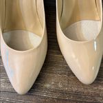 Vaneli Nude Cream Patent Leather Pumps Heels Block Chunky 3” Heel Pointed Toe Size 8.5 Photo 4