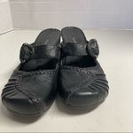 BARE TRAPS, Mary Jane shoes, Sz 6M. Ginger Style, Black, Leather Upper, wedge heel Photo 3