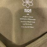 Aura Green crop top Photo 2