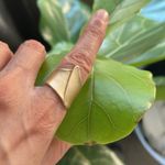 Anthropologie Gold tone boho 6.5 minimalist chic cool artsy lightweight fairy smooth ring​​ Photo 2