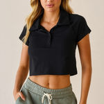 252 TNA Action Cropped Short Sleeve Polo Size Large Color Black Aritzia Photo 0