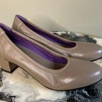 David Tate leather simona low block heel taupe Size 6.5 Photo 3