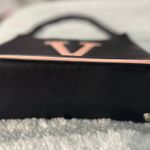 Letter V Fashion Bag Black Photo 2