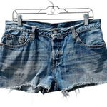 Levi's Levi Strauss 501 Medium Wash Denim Jean Shorts Size 28 Mid Rise Women's Casual Photo 0