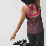 Lululemon  Wild Tank top sz 2 purple pink built in bra Photo 1