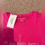 Calvin Klein Jeans Women's CALVIN KLEIN pink Tshirt Photo 2