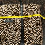 Vera Bradley EUC.  ZigZag patterned tote Photo 11
