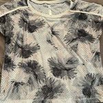 Fabletics Floral Mesh Short Sleeve Boxy Cut Crop Top Tee Shirt Size Small Photo 0