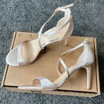 Badgley Mischka jewel  satin sandals Photo 0